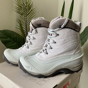 The North Face Chilkat II women’s snow boot